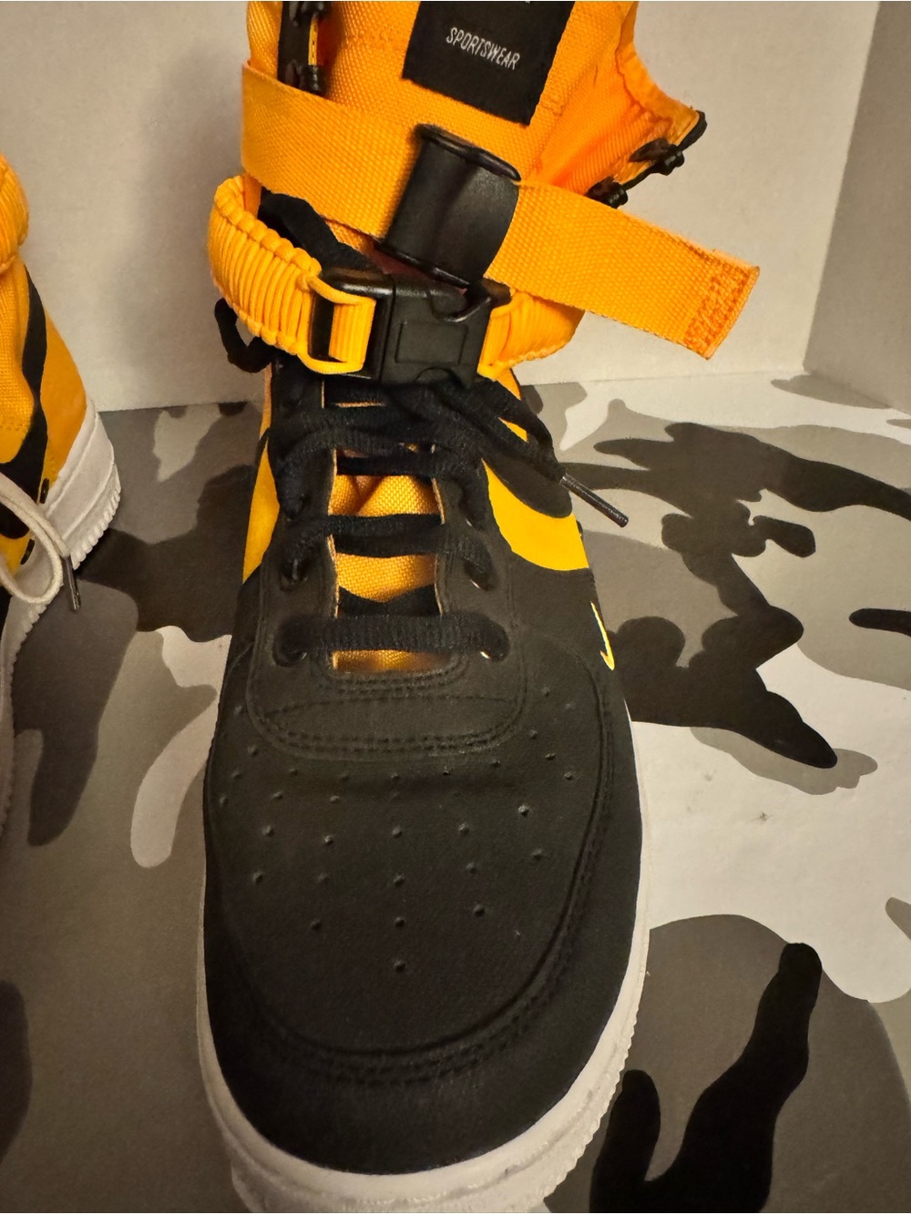 Nike Black and Yellow High-Top Sneakers legit - Picture 4 of 14